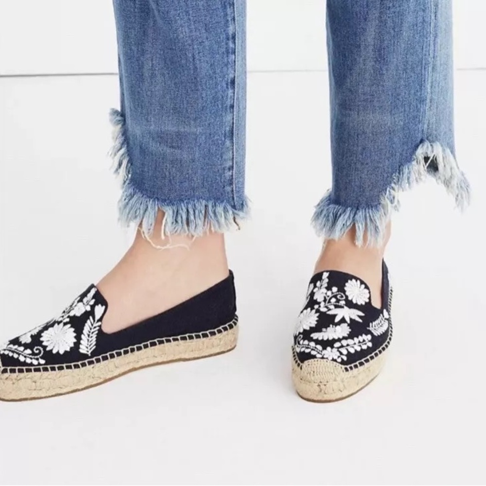 Soludos Navy Blue White Ibiza Floral Embroidered Espadrilles
